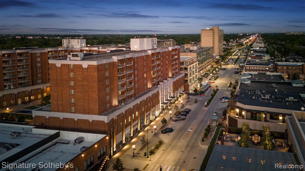411 S Old Woodward Avenue, 704, Birmingham, MI 48009