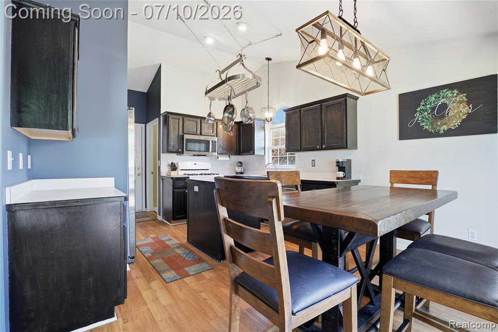 5275 E Maple Avenue, Grand Blanc, MI 48439 — Photo 21