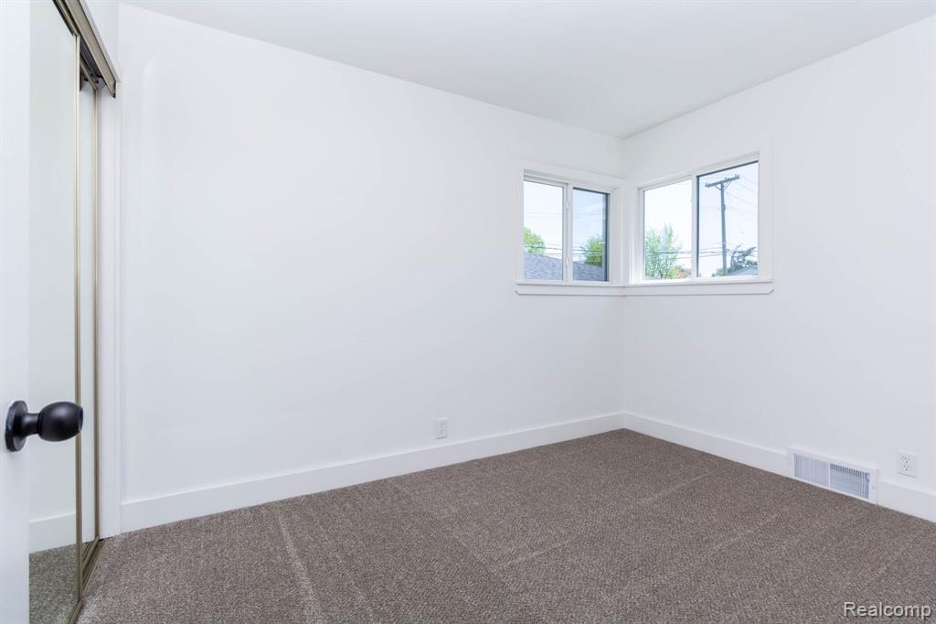 2469 Ferris Avenue, Lincoln Park, MI 48146 — Photo 13