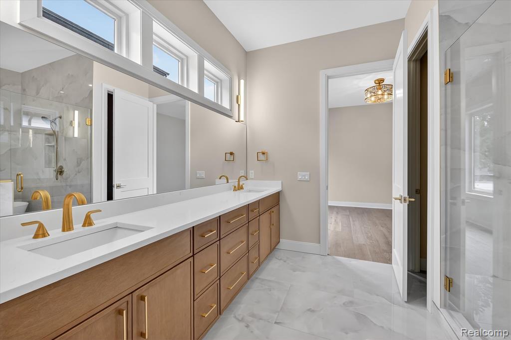 546 Maplehill Road, Rochester Hills, MI 48306 — Photo 27