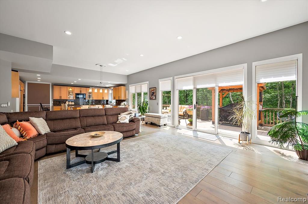 6280 Branford Drive, West Bloomfield, MI — Photo 33