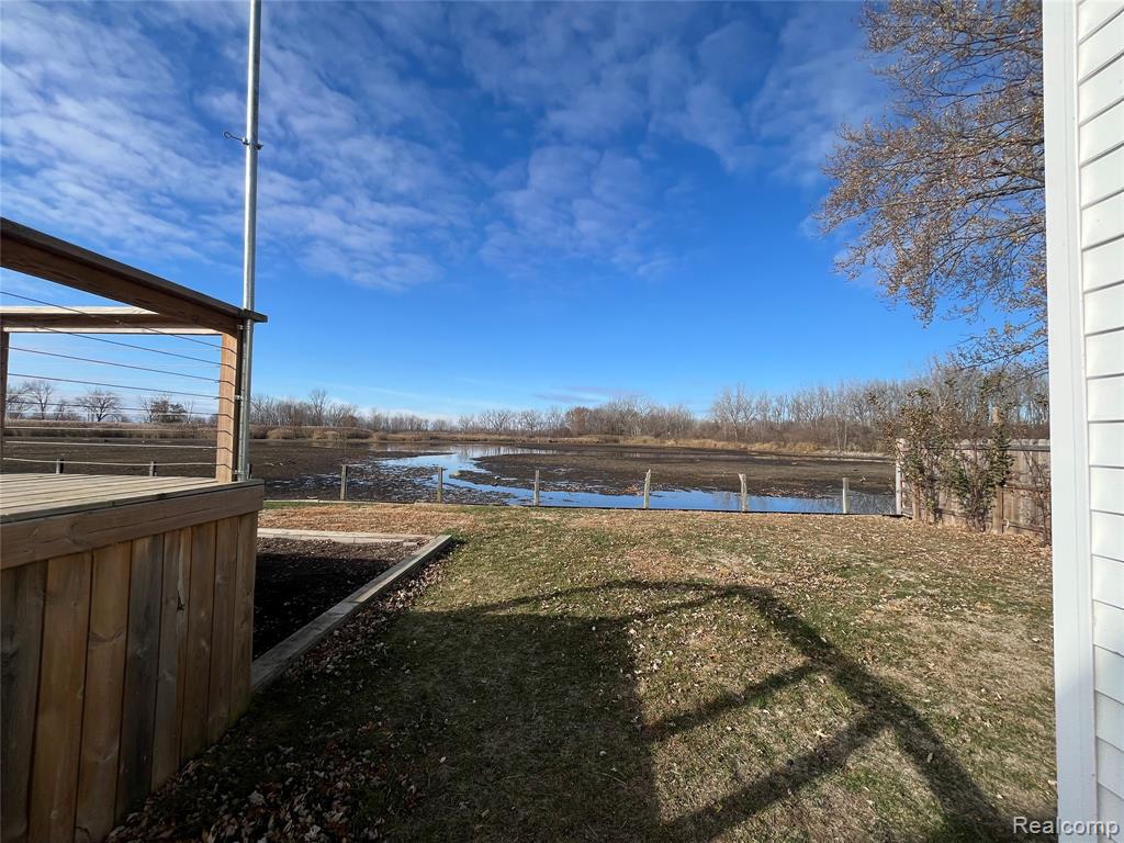 35754 Erie Drive, Brownstown, MI — Photo 5