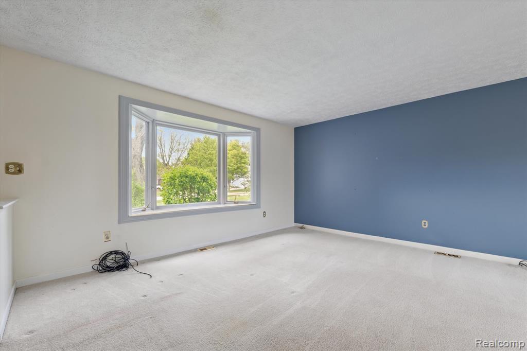 4134 Cypress Drive, Troy, MI 48085 — Photo 10