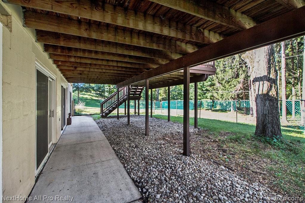 7195 Curtis Road, Northville, MI 48168 — Photo 54