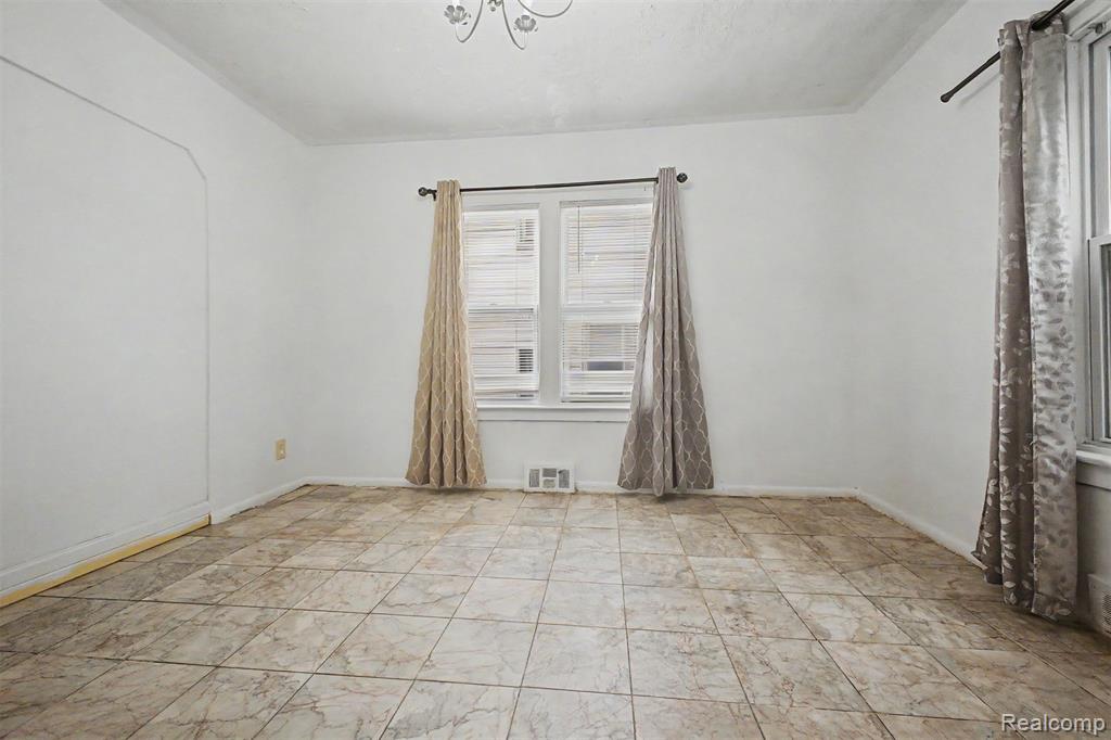 6539 Greenview Avenue, Detroit, MI 48228 — Photo 13