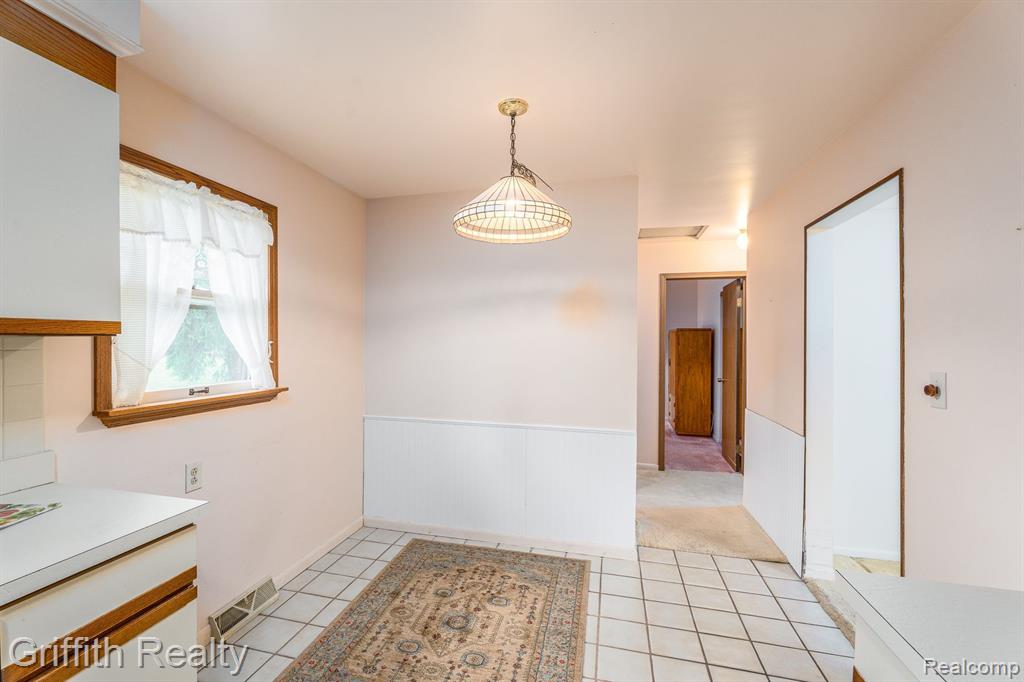 61305 FAIRLAND Drive, South Lyon, MI 48178 — Photo 9