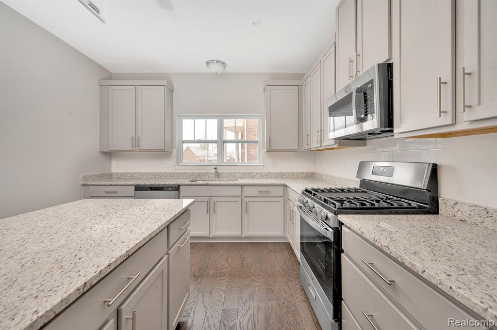 41600 ORIANNA Lane, 14, Novi, MI — Photo 14
