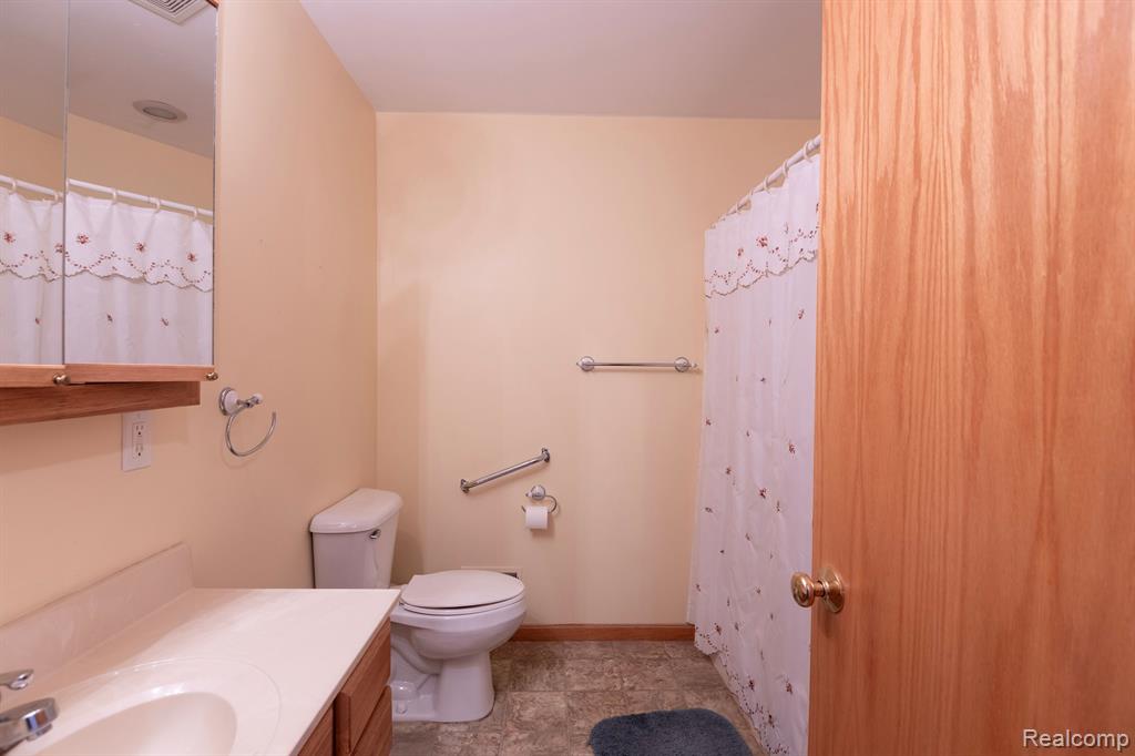 7722 KILGORE Road, Greenwood, MI 48006 — Photo 27