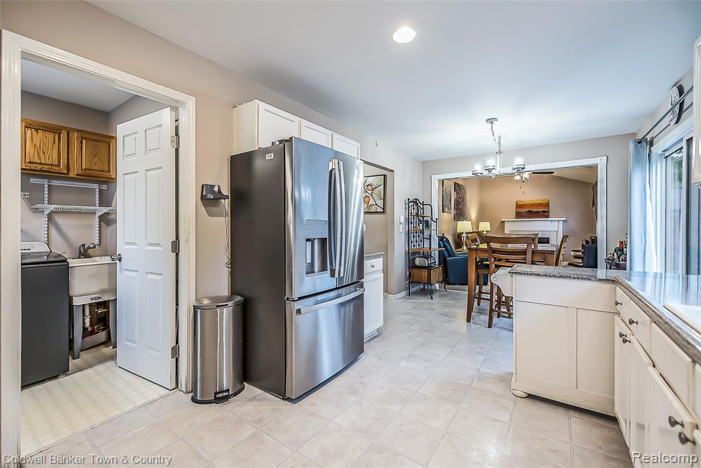 9305 Appleview Court, Brighton, MI 48116 — Photo 16