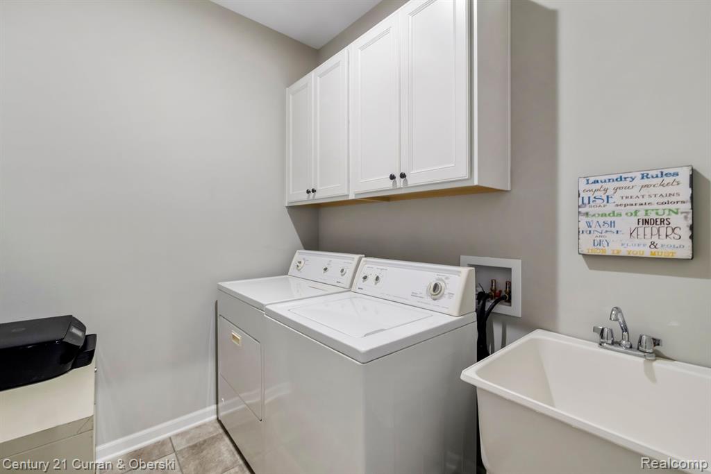 48756 ROCKVIEW Road, Novi, MI — Photo 26