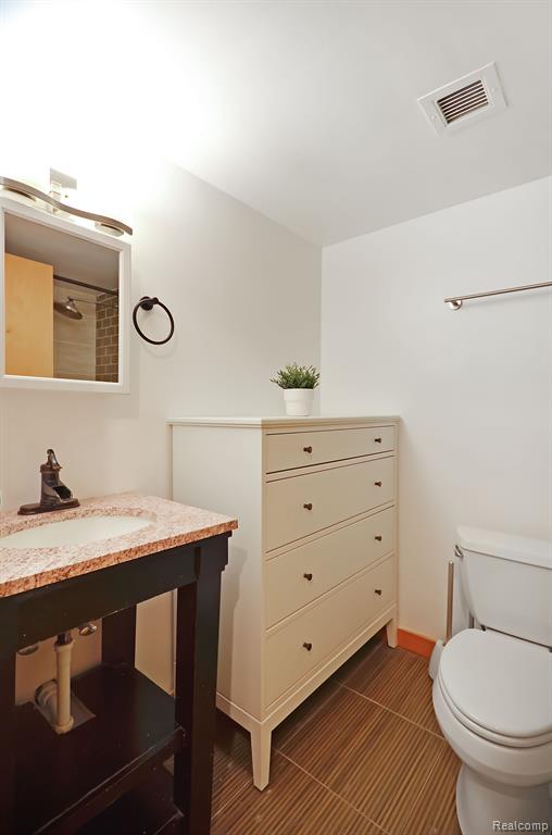 6533 E JEFFERSON Avenue, 6-LL04, Detroit, MI 48207 — Photo 20