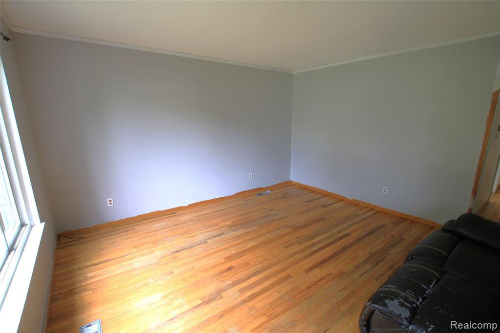 6325 Clarkston Road, Clarkston, MI — Photo 6