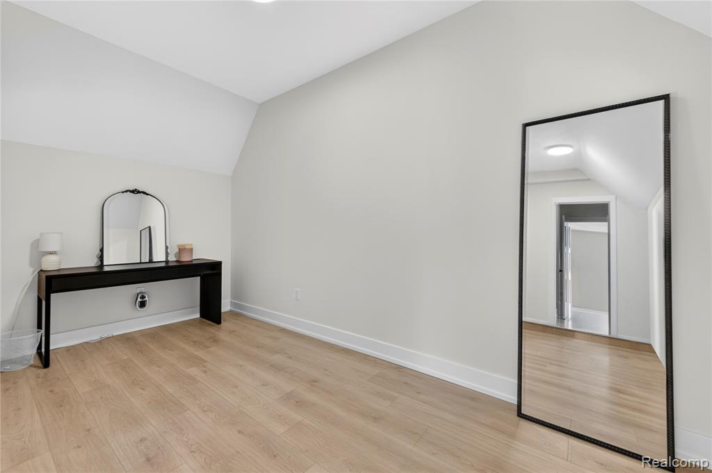8439 Holcomb Road, Clarkston, MI 48348 — Photo 52