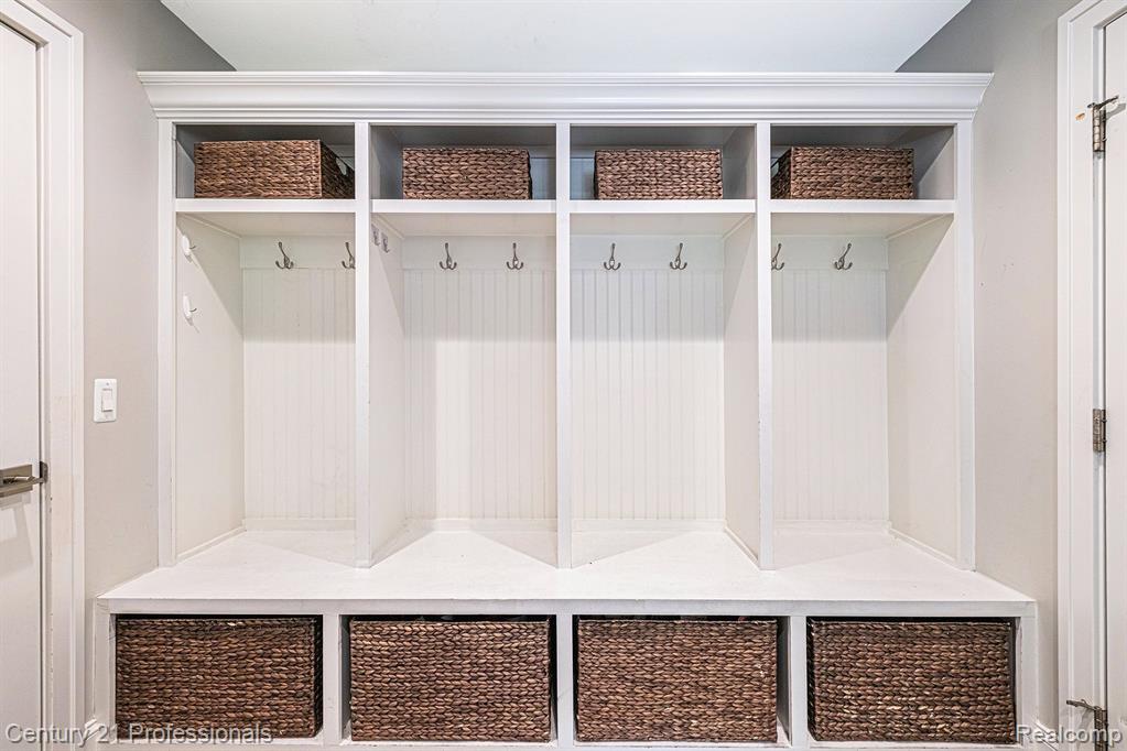 7220 Hillside Drive, Clarkston, MI — Photo 16