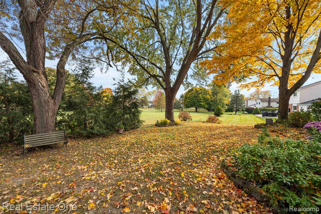 16548 Winchester Drive, Northville, MI 48168 — Photo 34