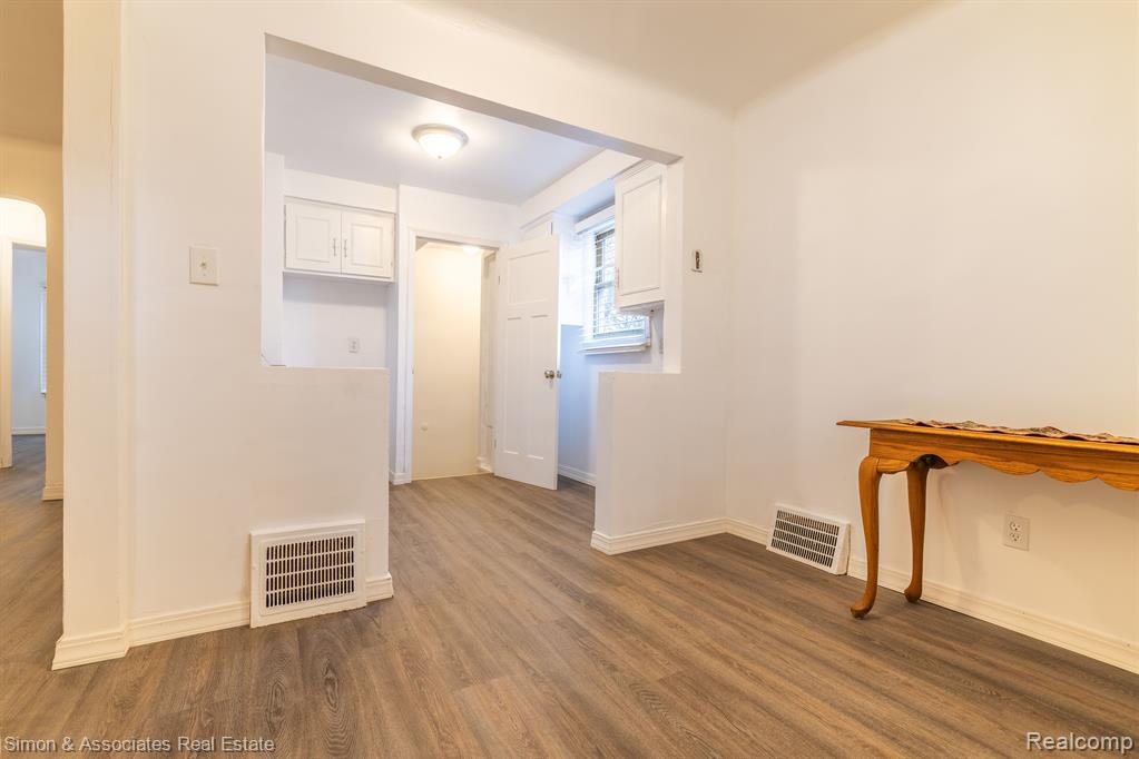 9012 Pierson Street, Detroit, MI 48228 — Photo 8