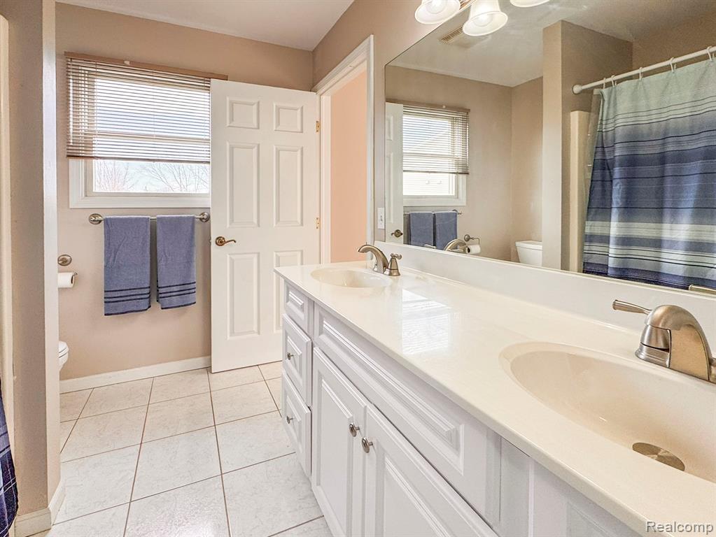 4197 Mountain Ash Court, Swartz Creek, MI 48473 — Photo 18