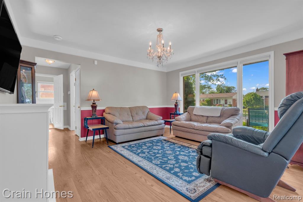 846 Moulin Avenue, Madison Heights, MI 48071 — Photo 12