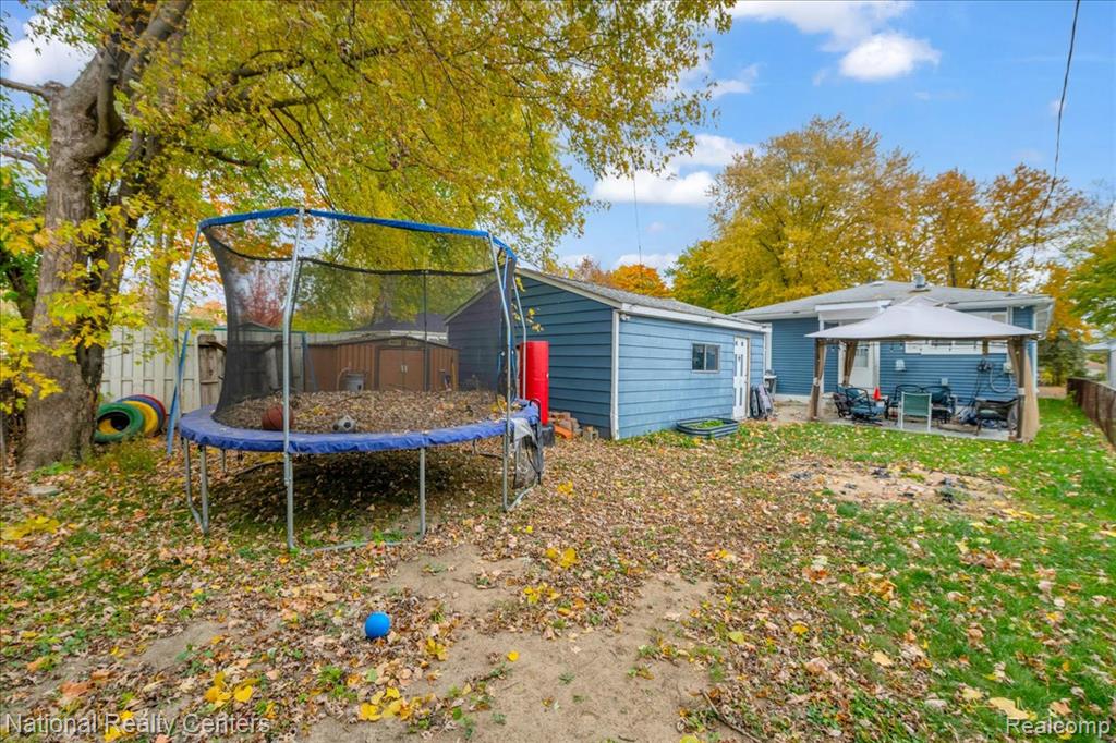 4428 Bedford Street, Dearborn Heights, MI 48125 — Photo 24