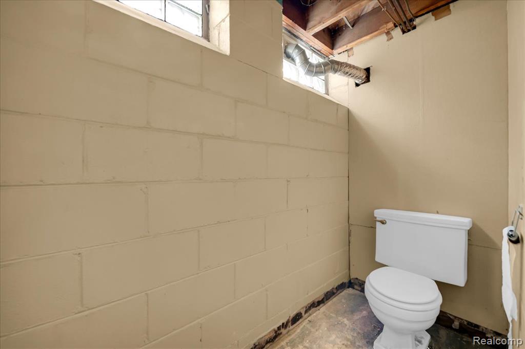 17127 Shaftsbury Avenue, Detroit, MI 48219 — Photo 16