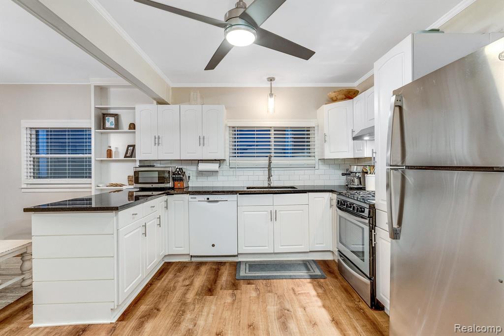 730 RENSHAW Street, Rochester, MI 48307 — Photo 14