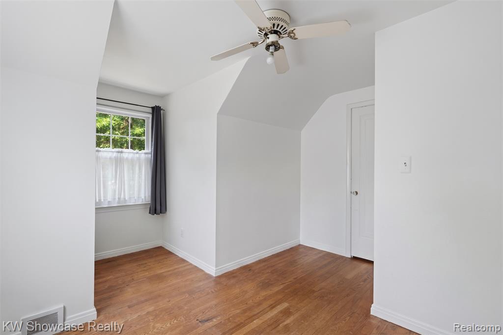 2071 Dorothea Road, Berkley, MI 48072 — Photo 24