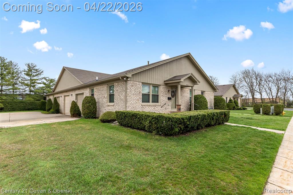 41812 King Edward Court, Clinton Twp, MI 48038 — Photo 38