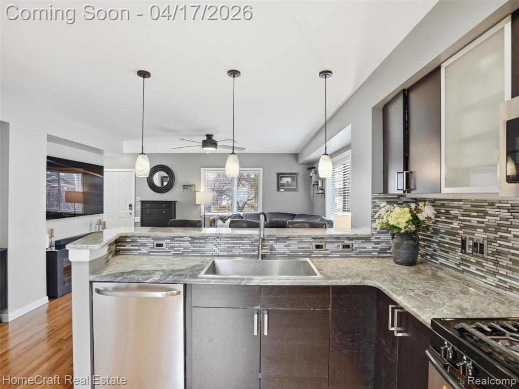 615 MARLIN Avenue, Royal Oak, MI 48067 — Photo 11