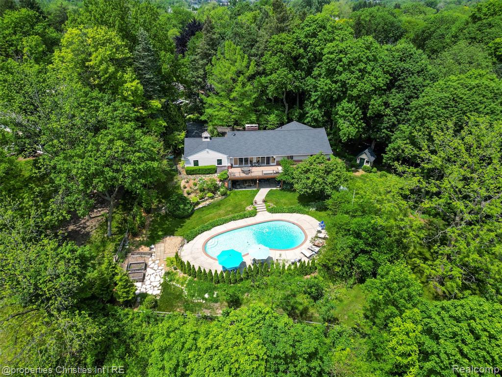 4383 Pine Tree Trail, Bloomfield Hills, MI 48302 — Photo 45