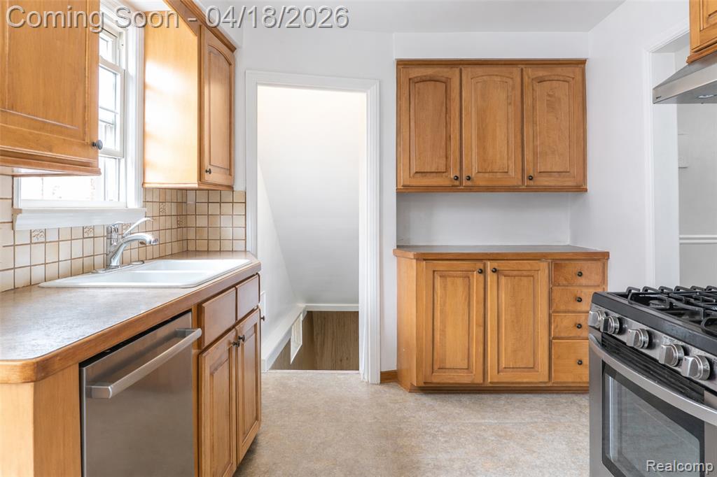 2446 22nd Street, Wyandotte, MI 48192 — Photo 15