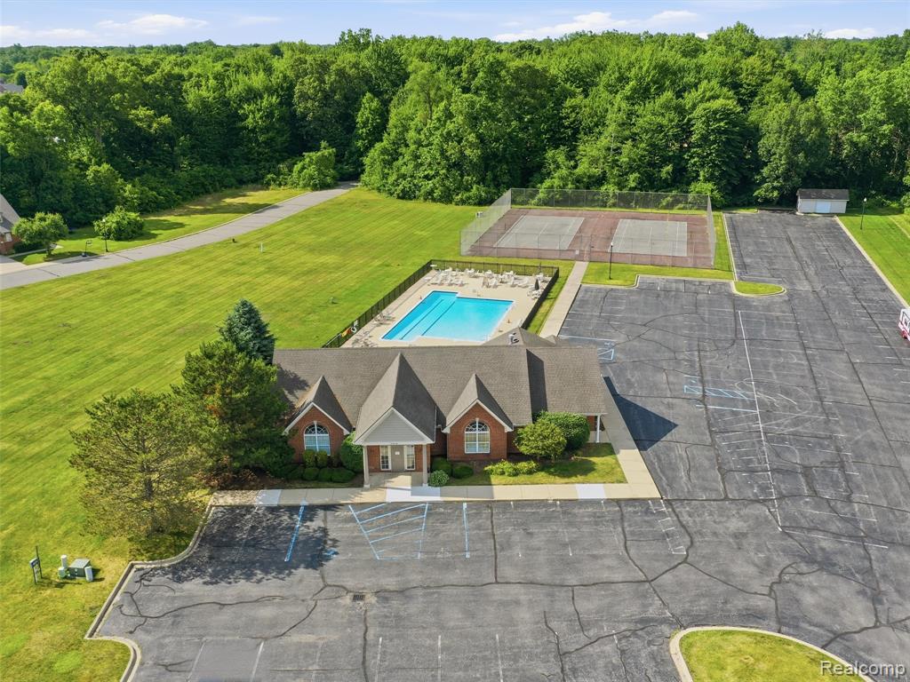 23621 Crescent Ridge Drive, New Boston, MI 48164 — Photo 44