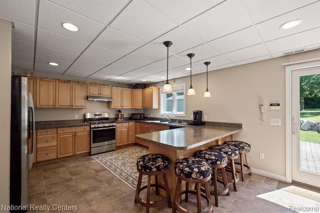10180 Hadley Road, Clarkston, MI 48348 — Photo 32
