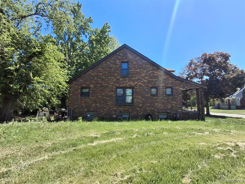480 MANISTIQUE Street, Detroit, MI 48215 — Photo 4