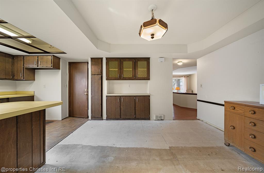 4684 CHAPEL Drive, Troy, MI 48085 — Photo 42