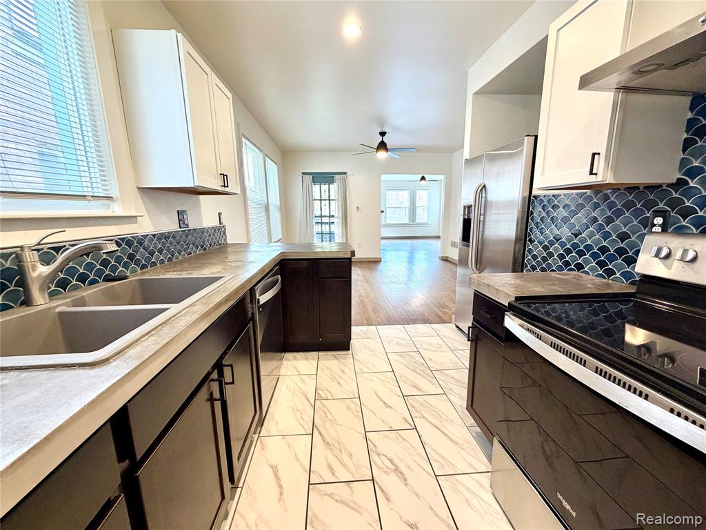2045 Calvert Street, Detroit, MI 48206 — Photo 3