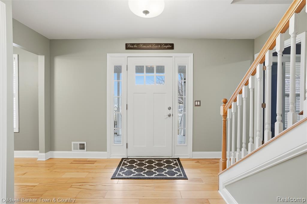7431 Oceola Farms Court, Howell, MI 48855 — Photo 7