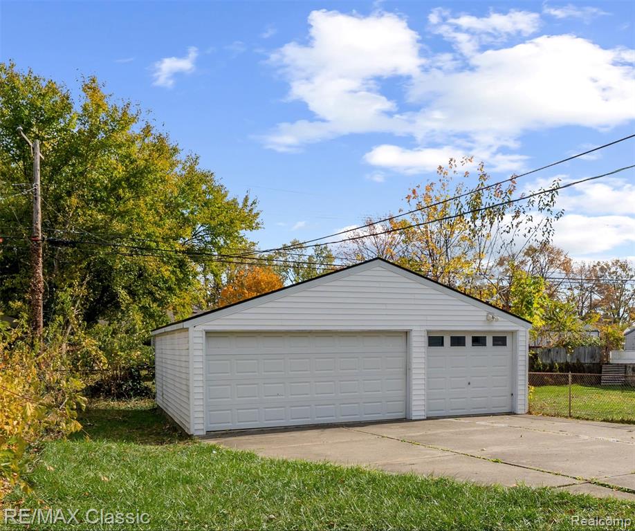 4827 Winifred Street, Wayne, MI 48184 — Photo 27