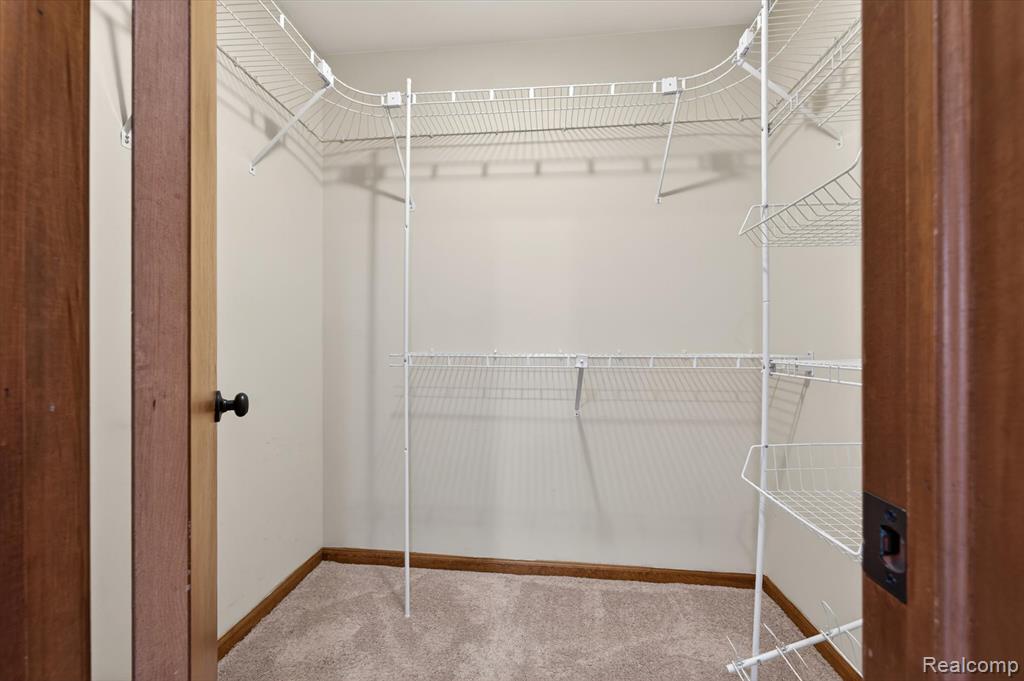 2476 Cedar Key Drive, Lake Orion, MI — Photo 34