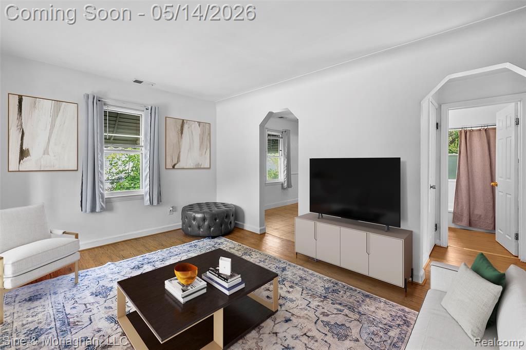 49 E Madge Avenue, Hazel Park, MI 48030 — Photo 3