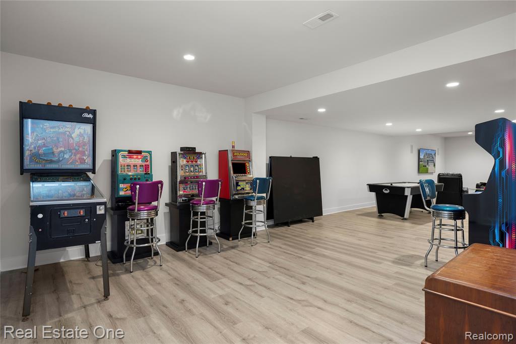 7656 Dunlap Court, West Bloomfield, MI — Photo 31