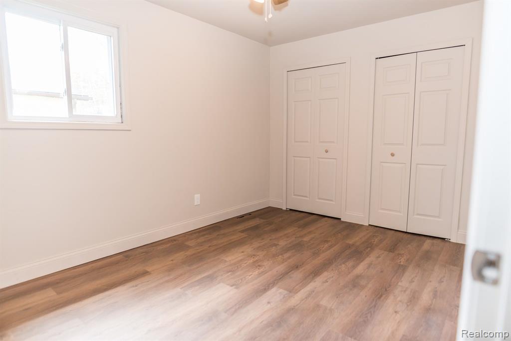 9114 ISLAND Drive, Clay, MI 48001 — Photo 20
