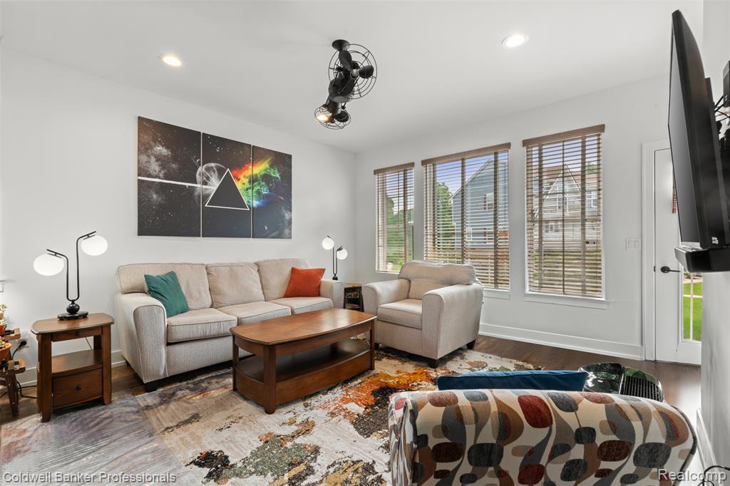 605 Jenny Way, 12, Brighton, MI 48116 — Photo 5