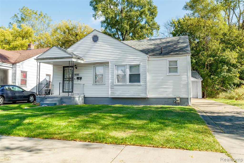 9256 Auburn Street, Detroit, MI 48228 — front exterior