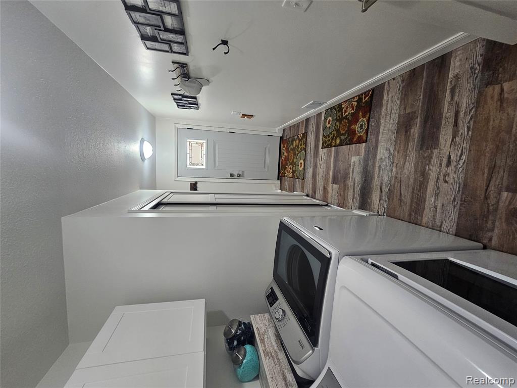 10331 Pine Valley Drive, Grand Blanc, MI 48439 — Photo 16