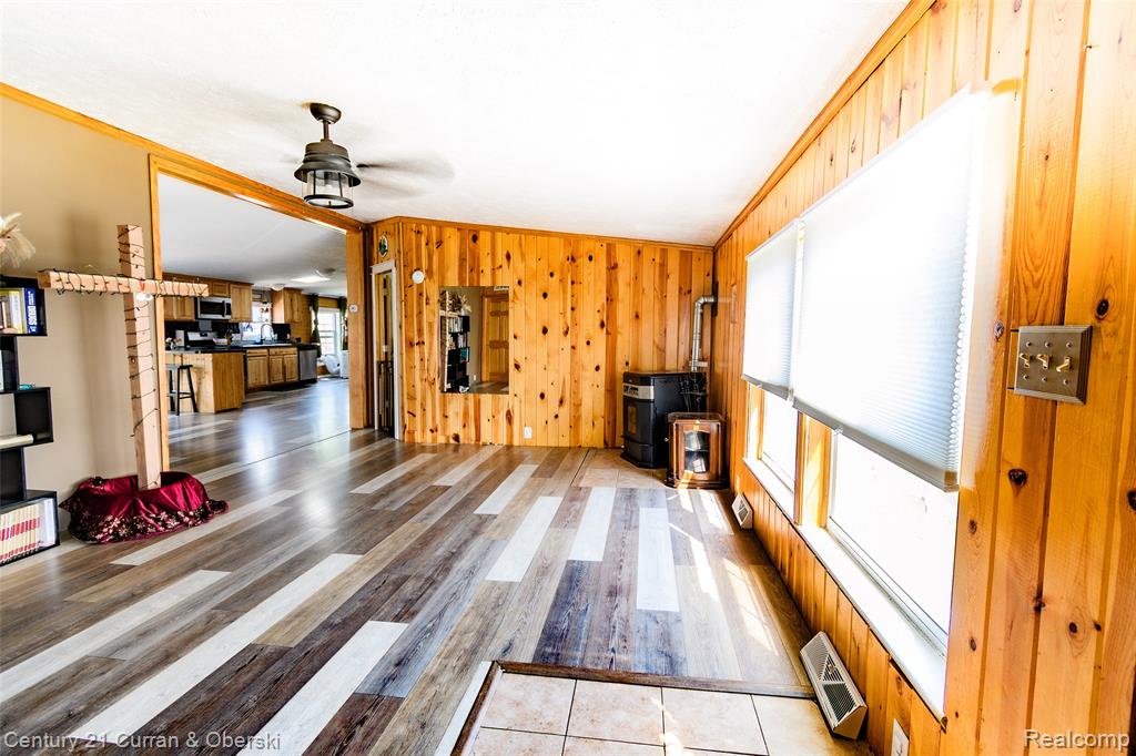 13045 Strong Boulevard, South Rockwood, MI — Photo 2