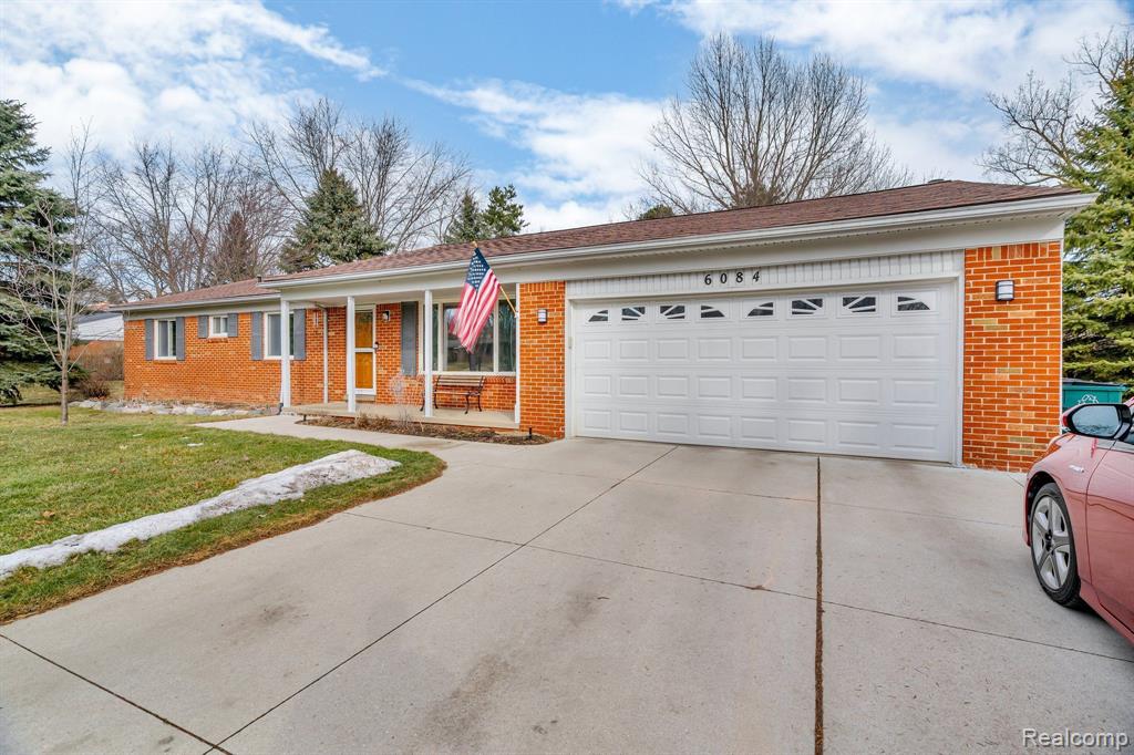 6084 HERBMOOR Street, Troy, MI 48098 — Photo 4