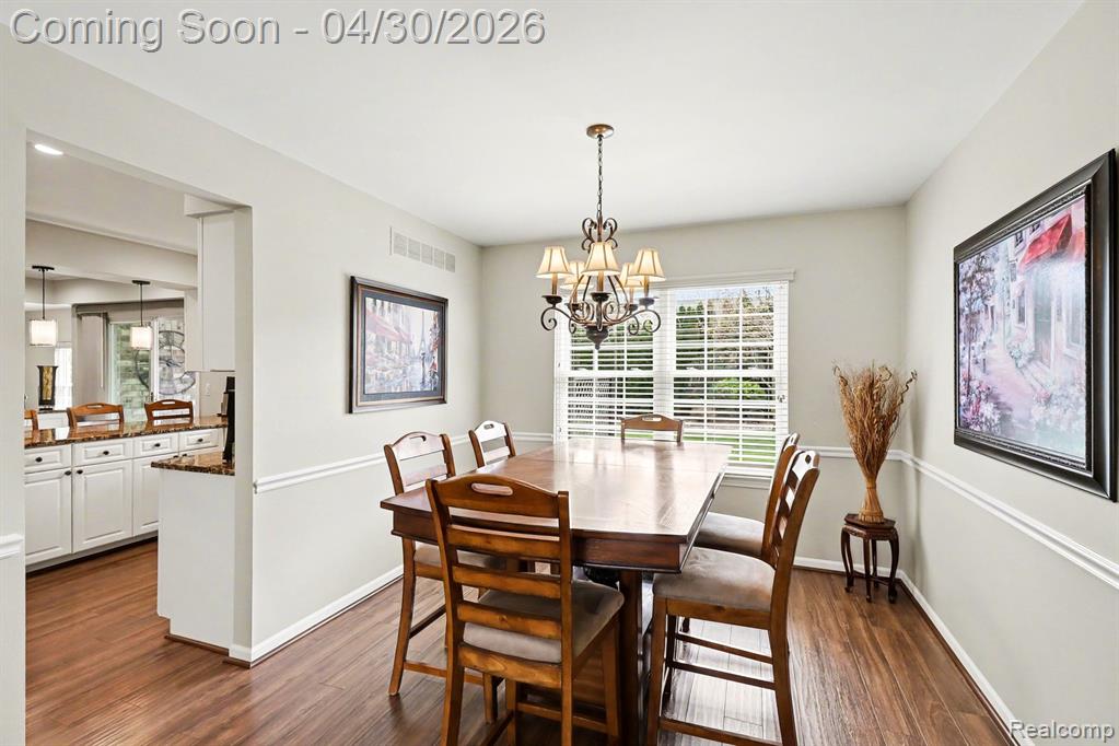6883 Essex Court, Waterford, MI 48327 — Photo 6