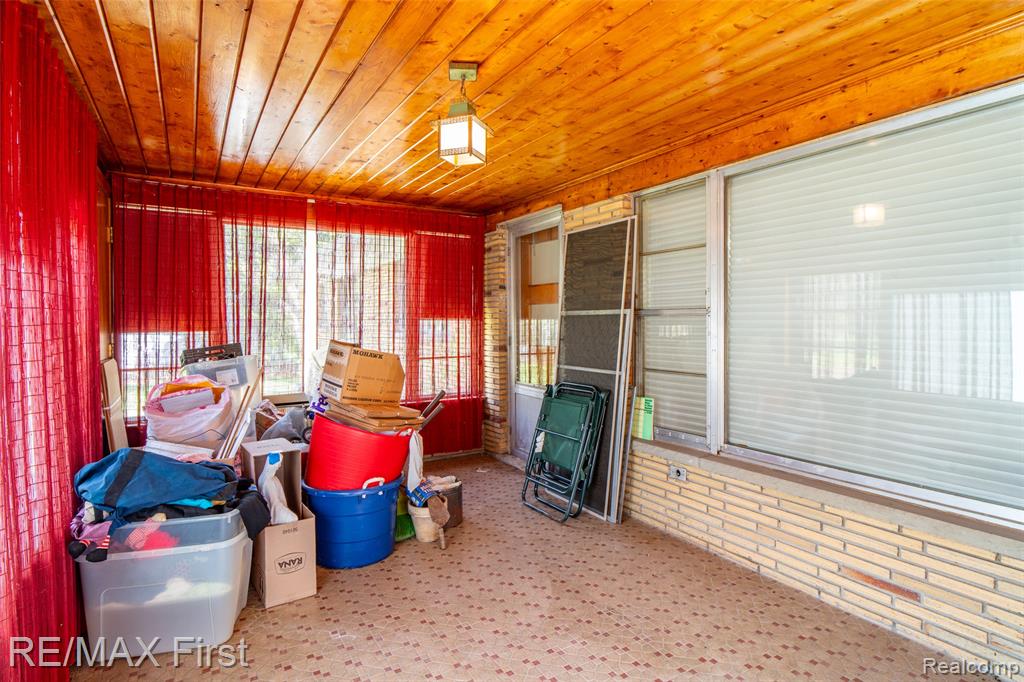 17397 Millar Road, Clinton Twp, MI 48036 — Photo 38
