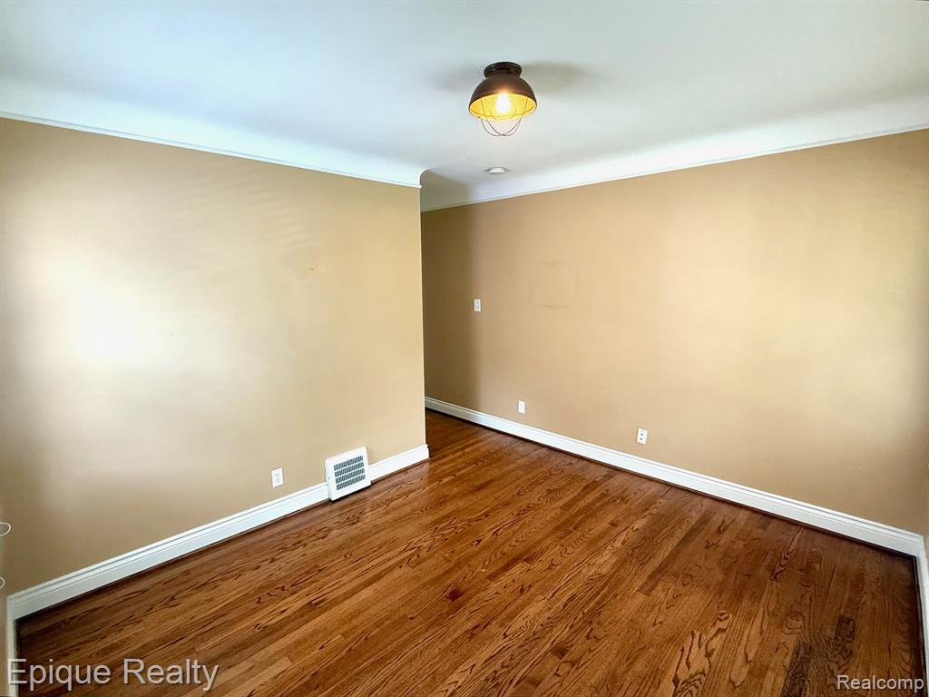 1846 Oakshire Avenue, Berkley, MI 48072 — Photo 21