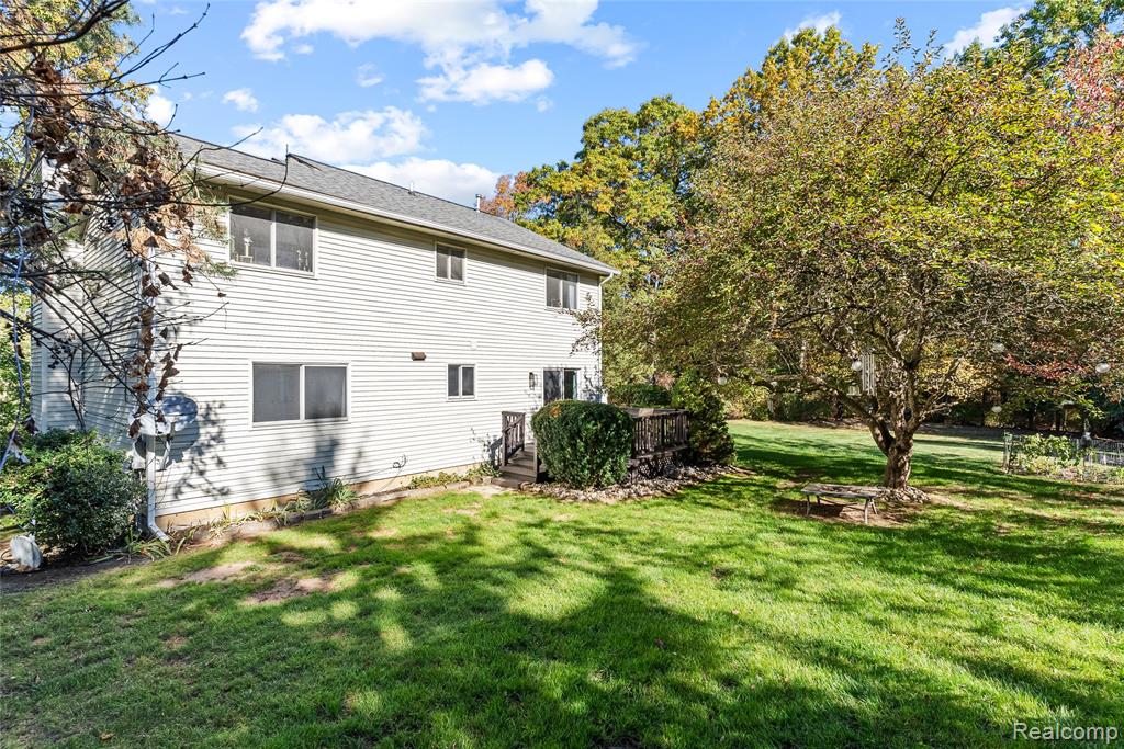4971 N Tipsico Lake Road, Hartland, MI 48353 — Photo 41